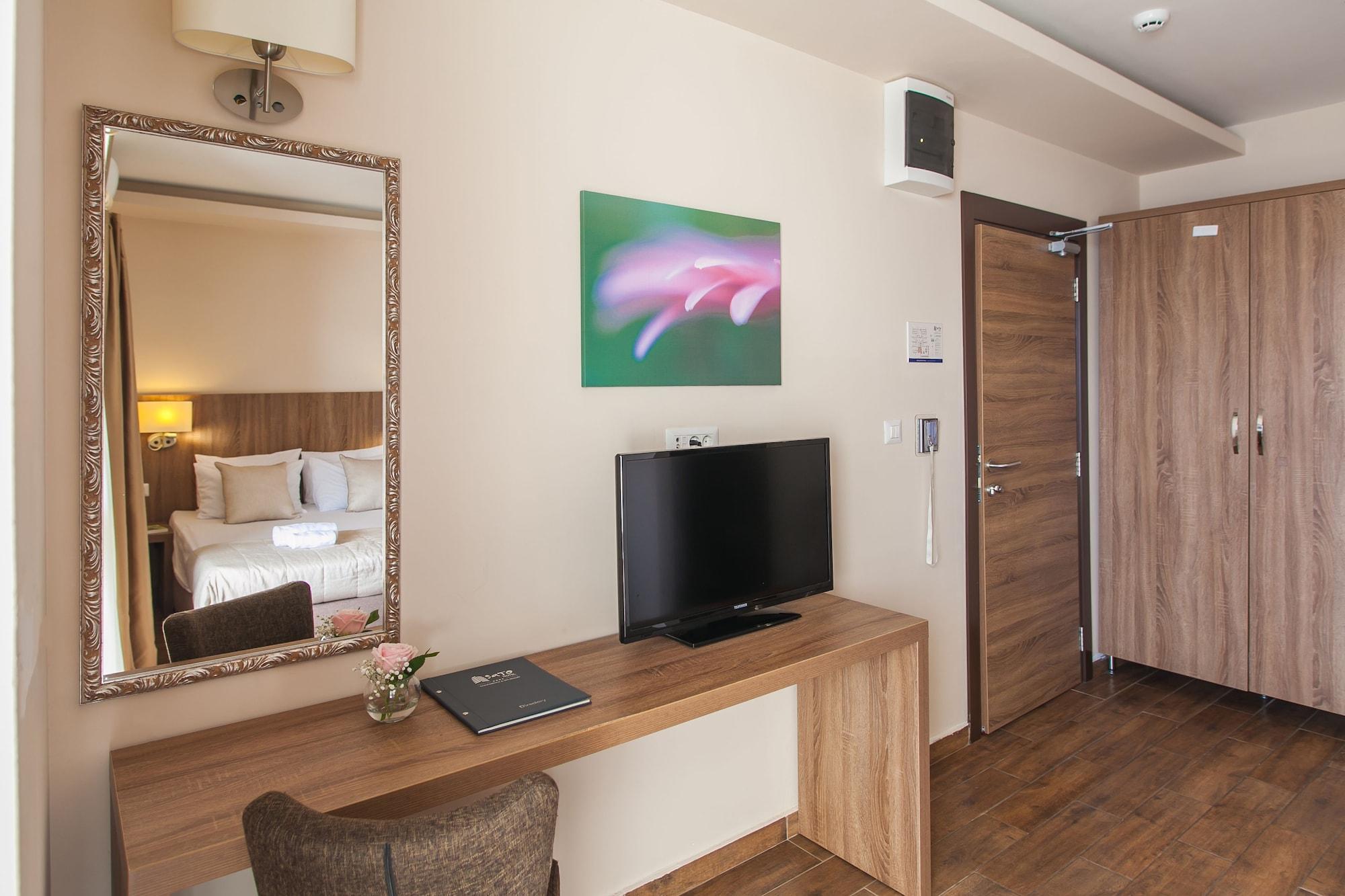Sato Conference And Spa Hotel Sutomore Bagian luar foto