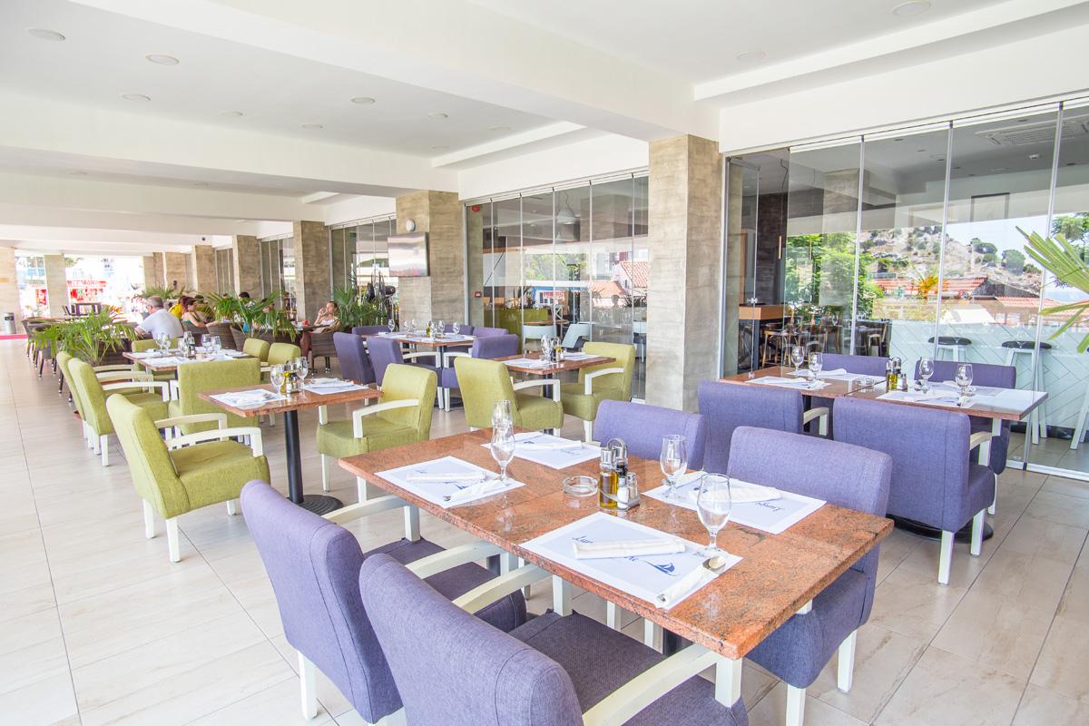 Sato Conference And Spa Hotel Sutomore Bagian luar foto