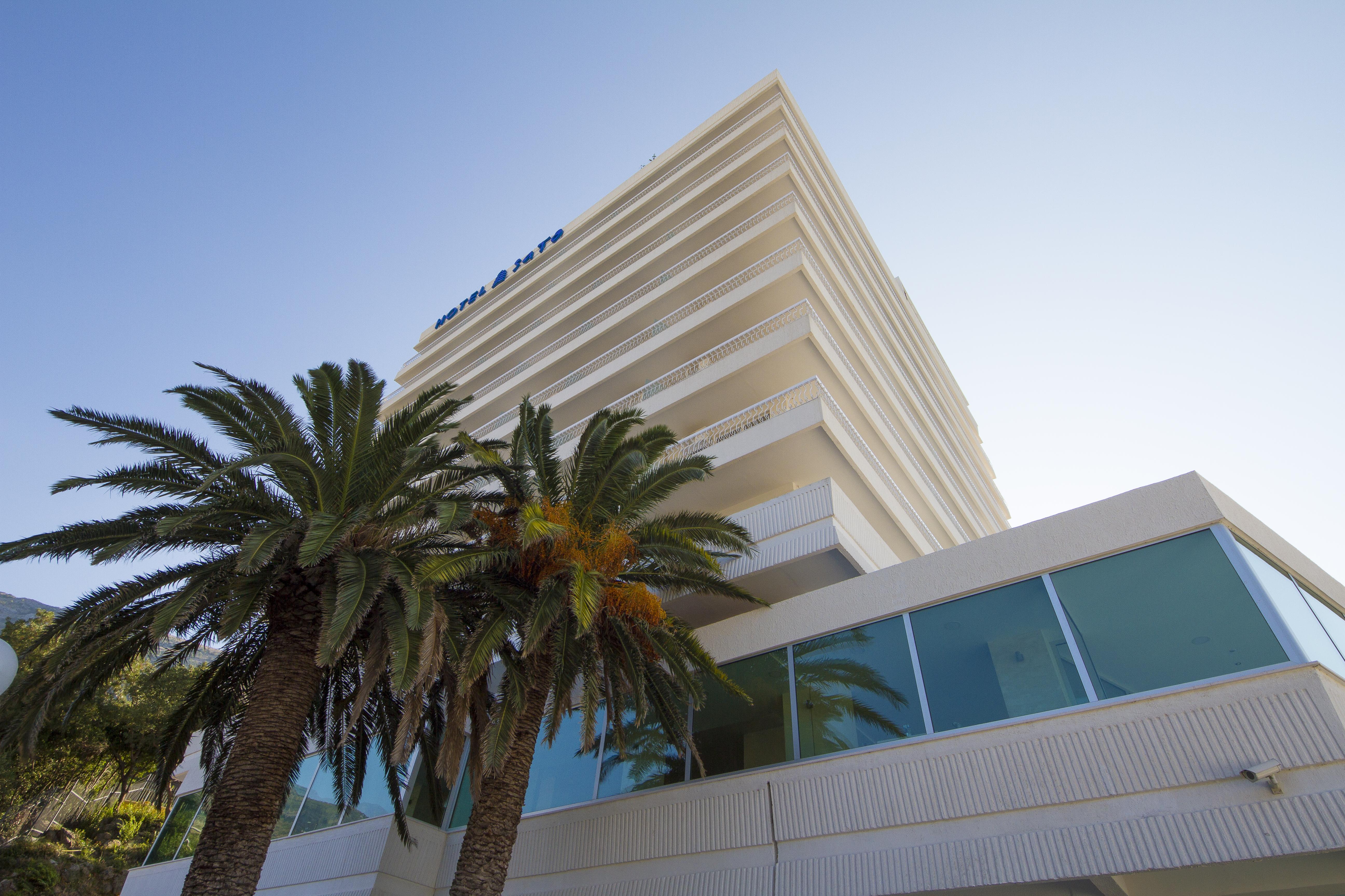Sato Conference And Spa Hotel Sutomore Bagian luar foto